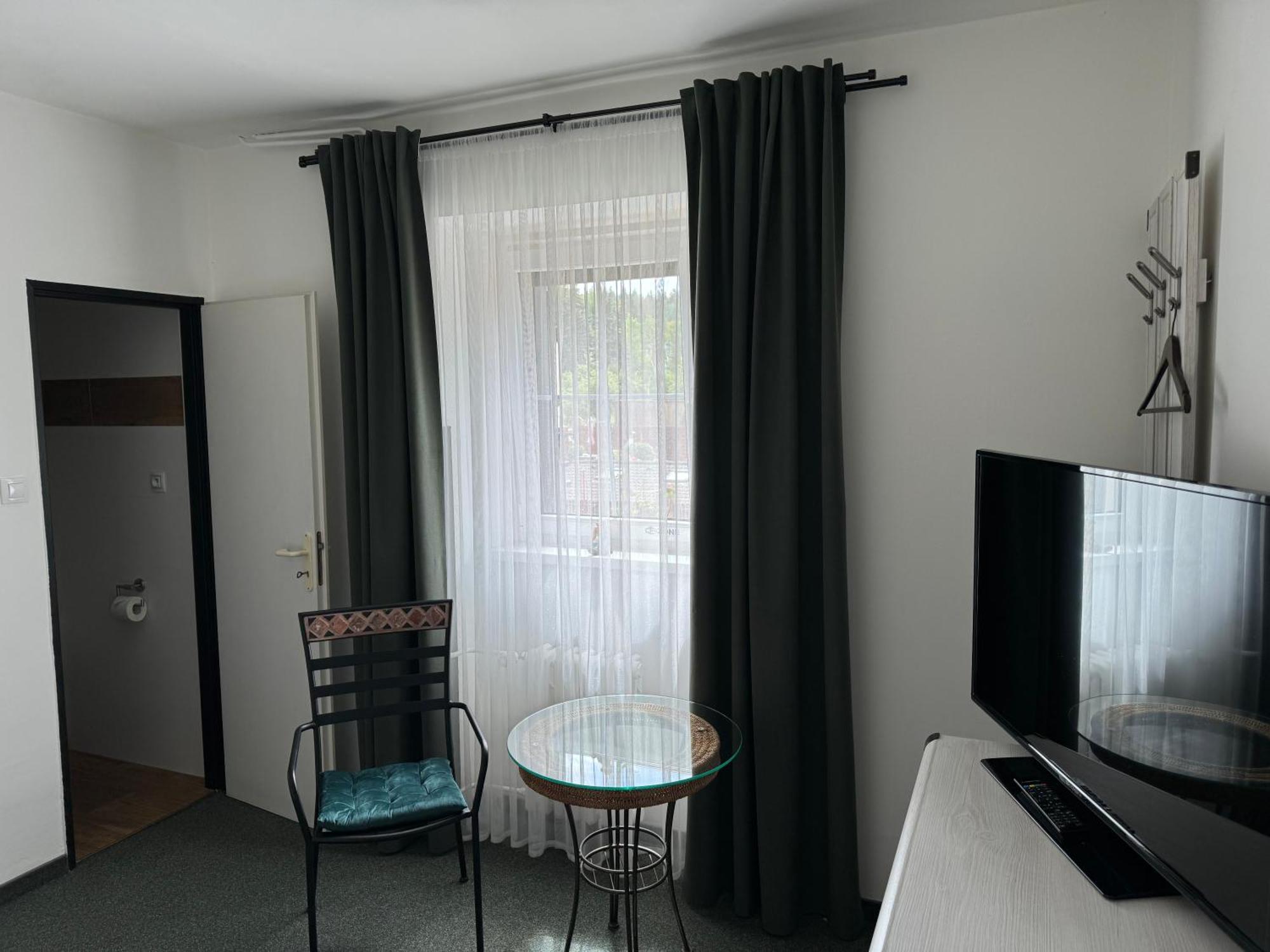 Pension U Draka Karlovy Vary Dış mekan fotoğraf