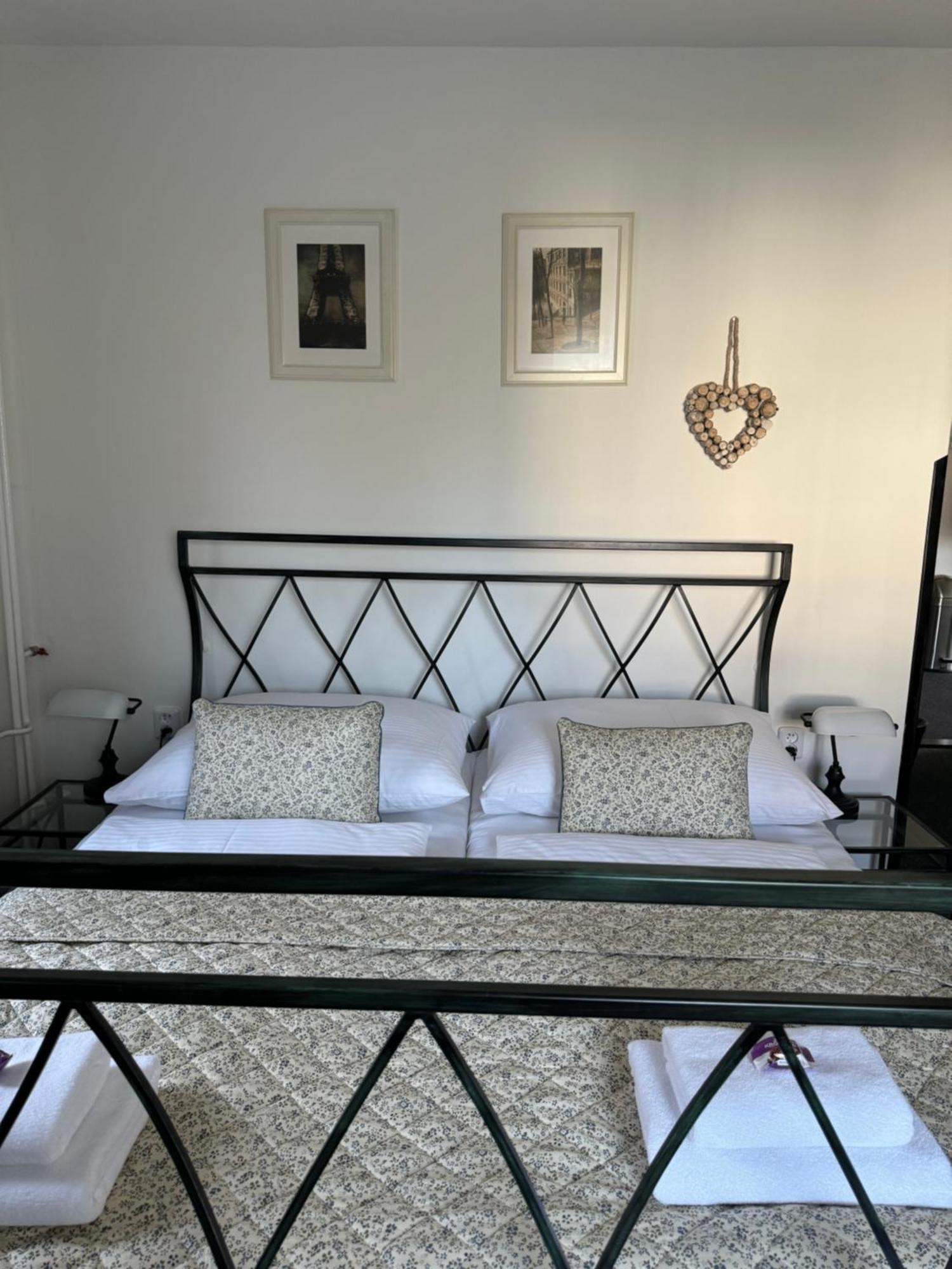 Pension U Draka Karlovy Vary Dış mekan fotoğraf